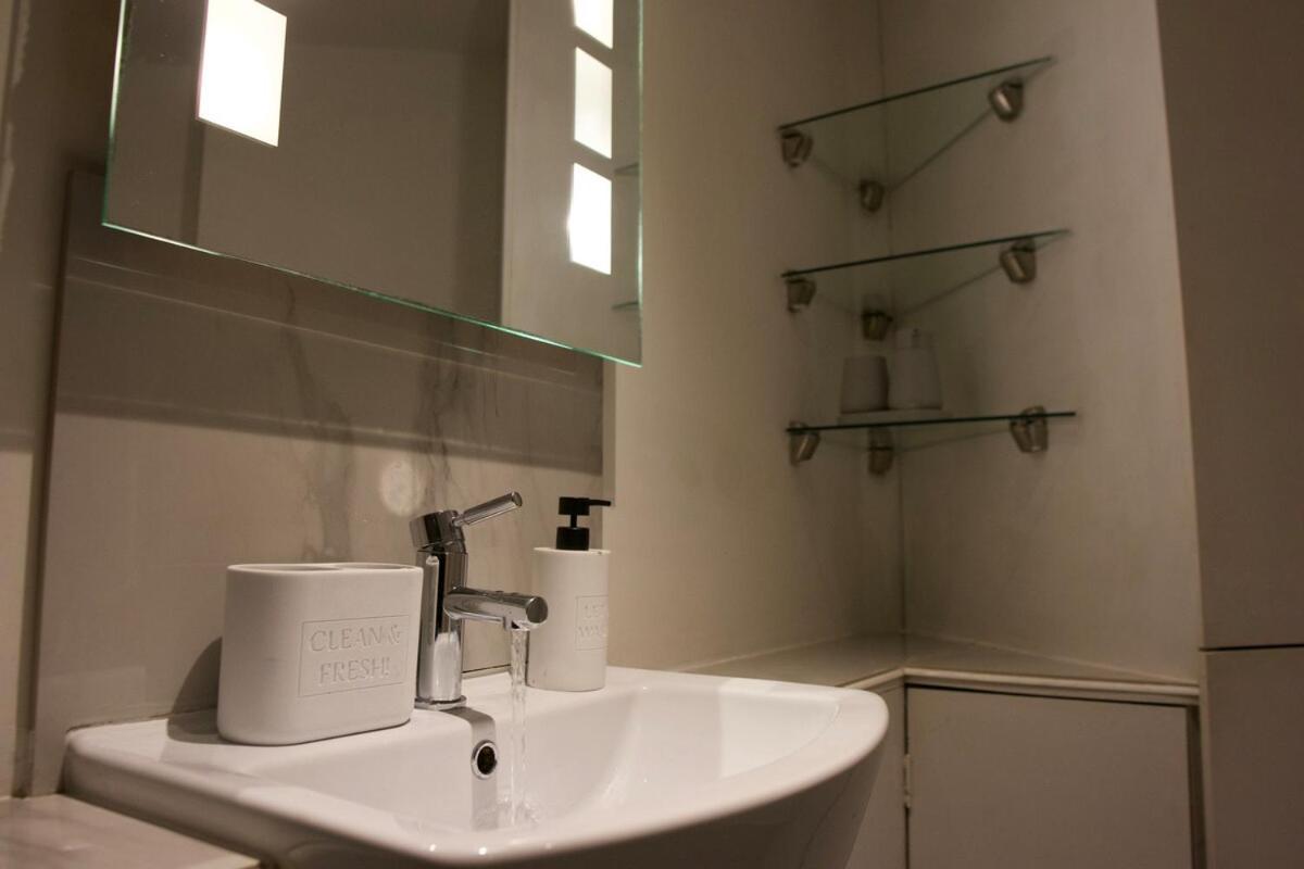 Riverside 3 Bed 2 Bath Apartment- Free Parking Londres