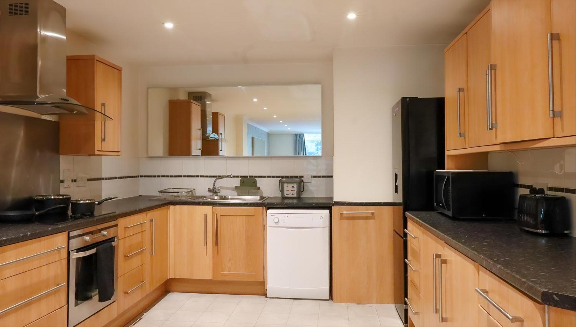 Riverside 3 Bed 2 Bath Apartment- Free Parking Londres